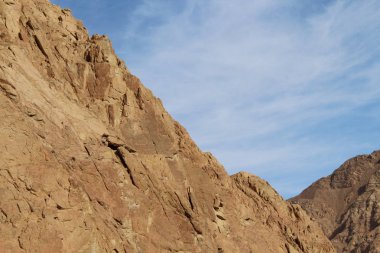 Manzara. Kanyonun Mısır'daki dağ massifs