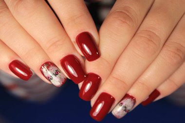 güzel bir doku üzerinde bir tasarım ile moda manikür