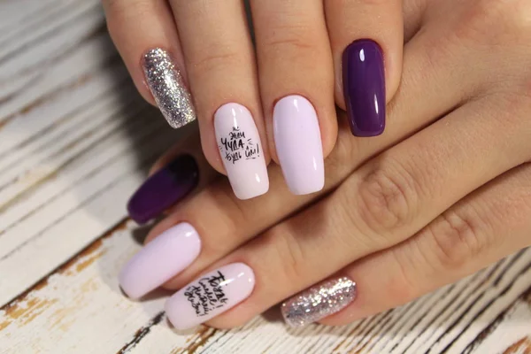 Mode Manicure Met Een Ontwerp Een Mooie Textuur — Stockfoto