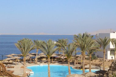 Nil Nehri üzerinde günbatımında Aswan, Mısır'da görüntüleyin.