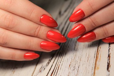 Manikür çivi renk değiştirir vernik tasarım.