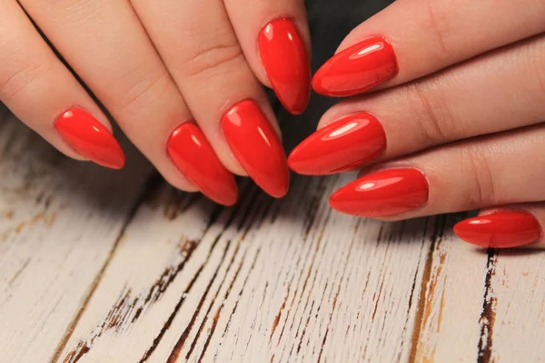 Modieuze Vrouwelijke Manicure Gel Lak Met Mooi Design — Stockfoto