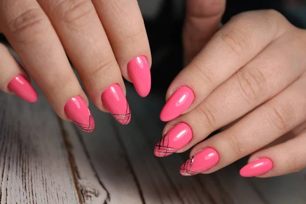 Sexy manicure van nagels — Stockfoto