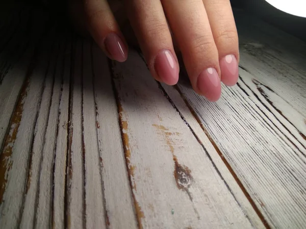 Piękna naturalne paznokcie. Perfect clean manicure — Zdjęcie stockowe