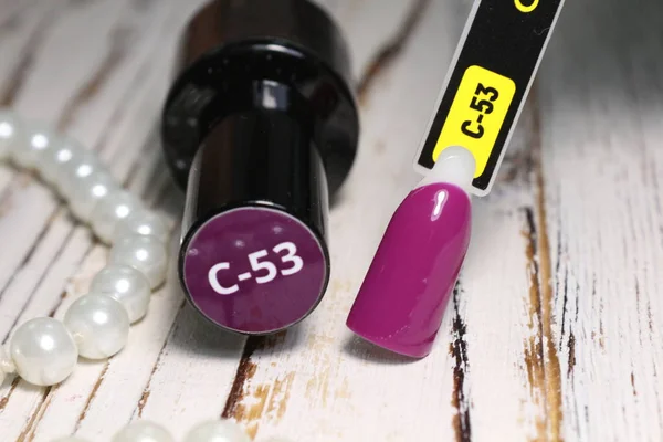 Puntas de uñas pintadas en diferentes colores. Manicura — Foto de Stock