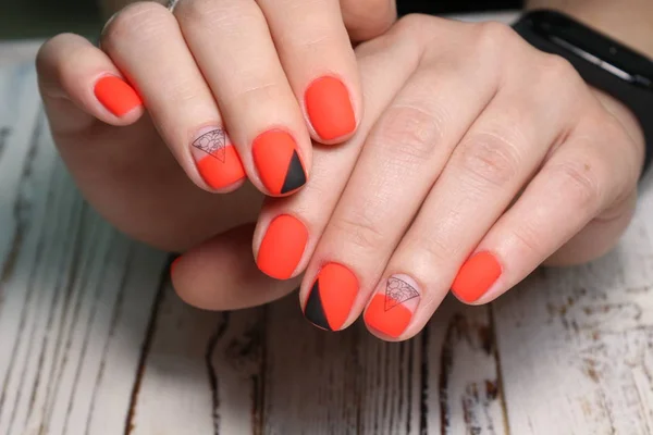 De schoonheid van de natuurlijke nagels. Perfect schoon manicure — Stockfoto