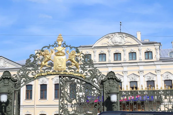 圣彼得堡市建筑与美丽的建筑 — 图库照片
