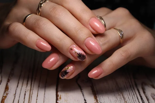 Sexy manicure of nails on beautiful hands — Stock Photo, Image