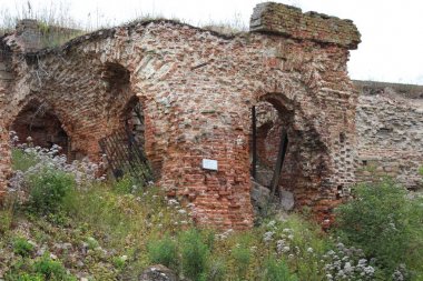 Eski hapishane kalıntıları, St. Petersburg'da bir şehir.