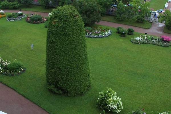 Старый Екатерининский парк в Санкт-Петербурге. Россия — стоковое фото