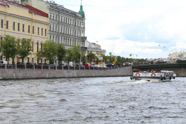 17. Juli. 2019. saint-petersburg, russland. schöne Altstadtarchitektur — Stockfoto