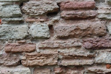 Zaman ve yağış tuğla duvar tarafından tahrip.