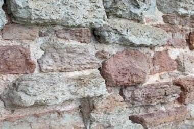 Zaman ve yağış tuğla duvar tarafından tahrip.