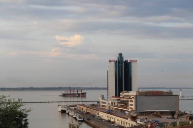 Odessa port gün batımı. Ukrayna