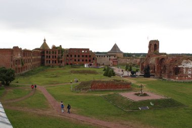 Eski hapishane kalıntıları, St. Petersburg'da bir şehir.