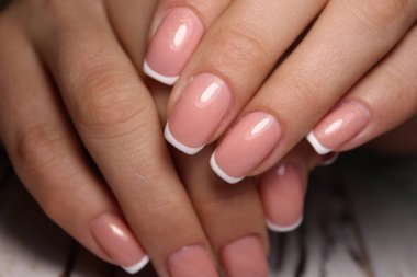 El Bakımı. Pastel Çivi ile El, Deniz Tuzu.