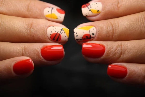 Manicure klus heel goed gedaan de klant — Stockfoto