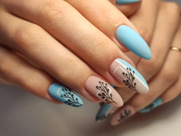 Stijlvol Ontwerp Van Manicure Lange Mooie Nagels — Stockfoto