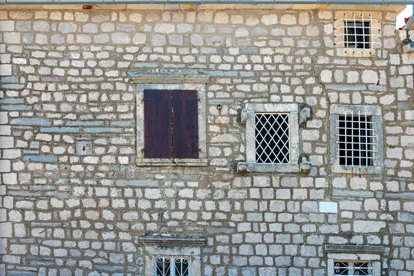 Windows Wooden Shutters Mediterranean Style — Stock Photo, Image