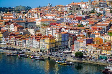 Şehir manzarası, üst noktadan şehir görüntüsü. Porto, Portekiz