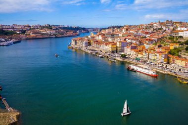 Şehir manzarası, üst noktadan şehir görüntüsü. Porto, Portekiz