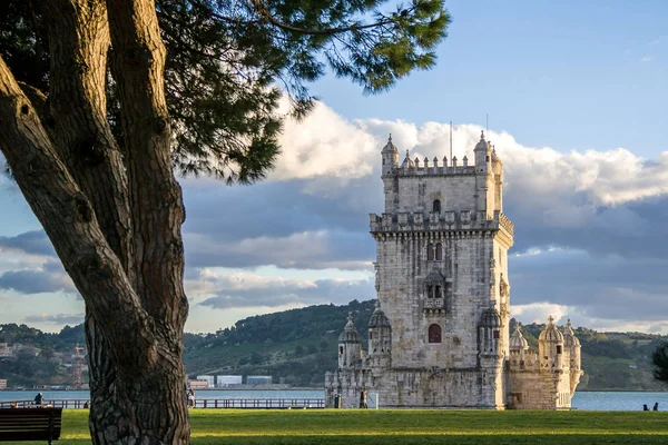 Lisbon, Belem Kulesi - Tagus Nehri, Portekiz 