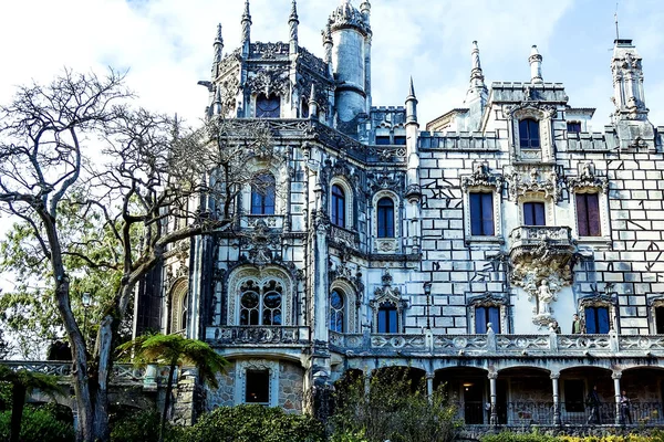 葡萄牙辛特拉蒙泰罗宫Quinta Regaleira城堡 — 图库照片