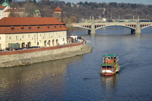 Pohled Řeku Vltavu Most Zazářila Západ Slunce Praha Česká Republika — Stock fotografie