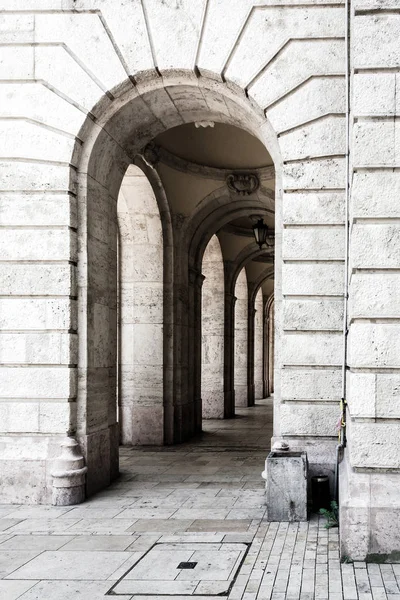 Образ Vault Арки Ззовні Будівлі Вулиці Другій Половині Дня Лісабон — стокове фото