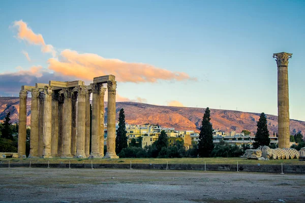 Świątynia Zeusa Olimpijskiego Atenach Grecja Panorama Słynne Ruiny Starożytnych Greckich — Zdjęcie stockowe