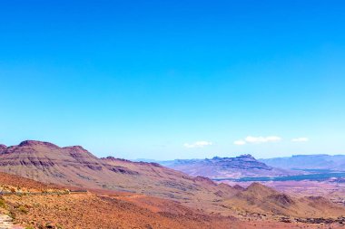Güzel bir dağ manzarası, jeolojik bir harika. Atlas Dağları, Fas.
