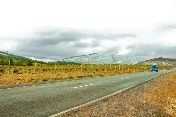 Road in Atlas Mountains in Morocco. Journey through Morocco — Stock Photo, Image