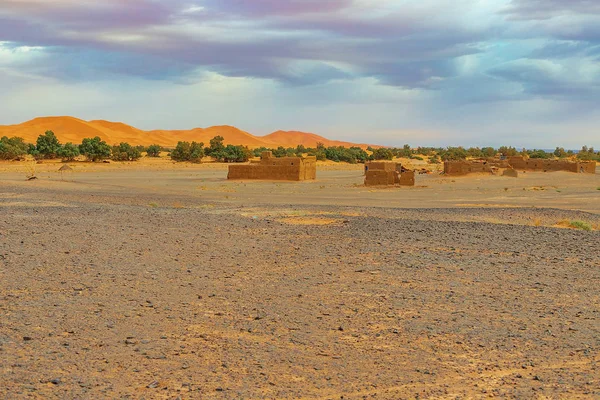 Black stoned desert in Merzouga Sahara near Erg Chebbi, Morocco in Africa — Stock Photo, Image