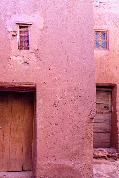 Kasbah Ait Ben Haddou sulle montagne dell'Atlante del Marocco . — Foto Stock