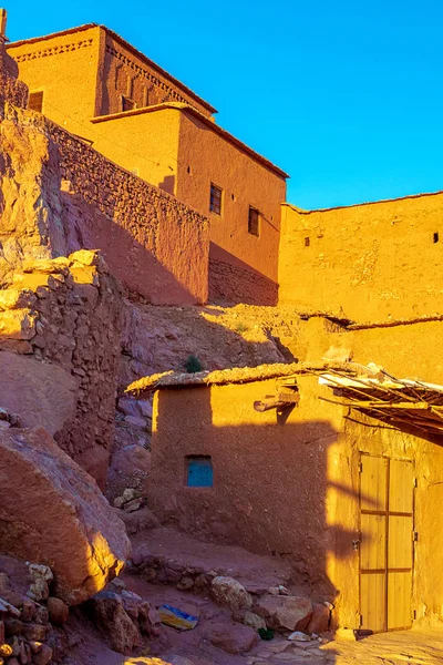 Kasbah Ait Ben Haddou di Pegunungan Atlas Maroko . — Stok Foto