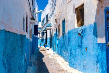 Rabat Fas Udayas Kasbah Mavi ve Beyaz Sokak