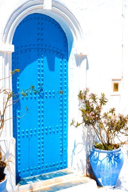 Mavi ve Beyaz Sokak Rabat Fas Kasbah des Oudaias içinde