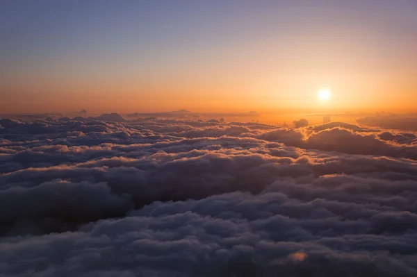 Słońce Wznosi Się Nad Teneryfa Wyspy Kanaryjskie Widok Szczytu Wulkanu — Zdjęcie stockowe