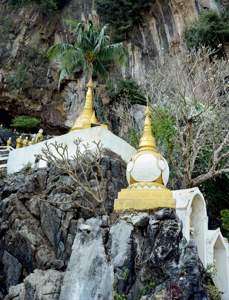 Unusual Spherical Stupa Entrance Yathaypyan Cave Hpa Myanmar — Stock Photo, Image