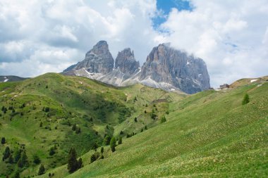 Sassolungo, Punta Grohmann ve Cinque Dita mou güzel görünümü