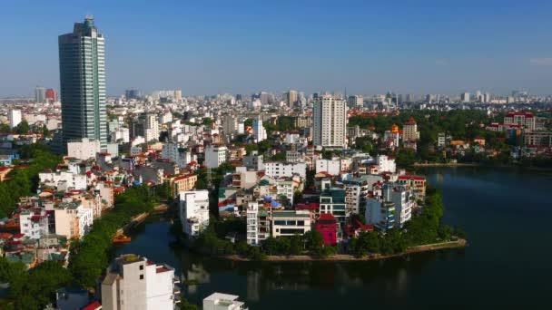 Hanoi vista aérea de la ciudad con lago. Resolución 4K. Junio 2015 — Vídeos de Stock