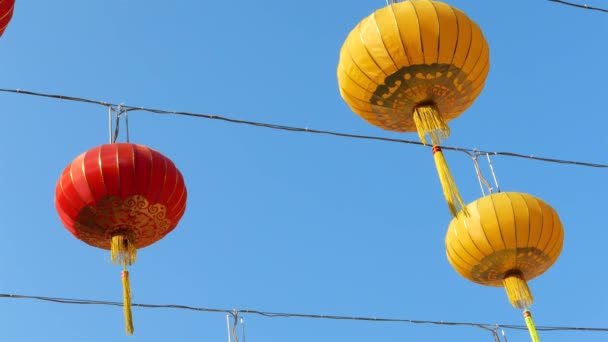 Faroles chinos en el templo de Wong Tai Sin. Hong Kong 2015 — Vídeos de Stock