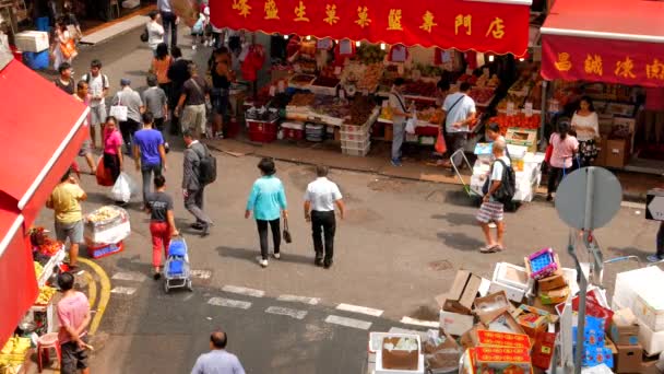 HONG KONG -忙しい市場の通りの景色。4K解像度. — ストック動画