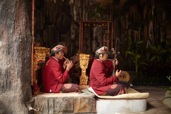 Endonezya Ulusal Dansları. Müzisyenler Endonezya tiyatro. Barong Dance.