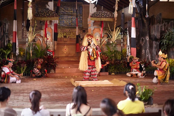 Bali Island Indonesia February 2013 Beautiful Theatrical Performance Mythical Creatures — Stock Photo, Image