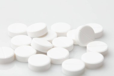Hap ve tablet, ilaç izole. Uyuşturucu. Sağlık. İlaç sanayii. eczane.