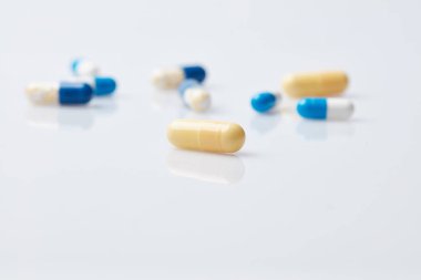 Hap ve tablet, ilaç izole. Uyuşturucu. Sağlık. İlaç sanayii. eczane.