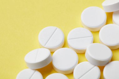 Hap ve tablet, ilaç izole. Uyuşturucu. Sağlık. İlaç sanayii. eczane.