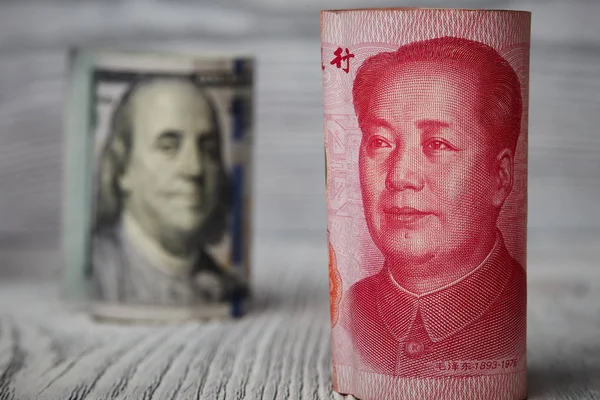 Kinesiska Valutan Yuan Och Amerikanska Dollar Amerkinaische Bills — Stockfoto