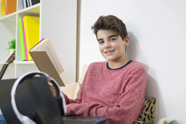 Teenager Student Working Computer Home — Stock Photo, Image